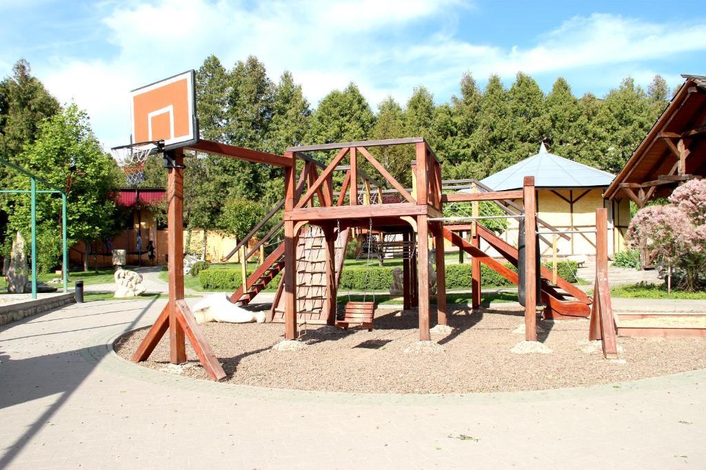 Gala Hotel Kamianets-Podilskyi Ngoại thất bức ảnh