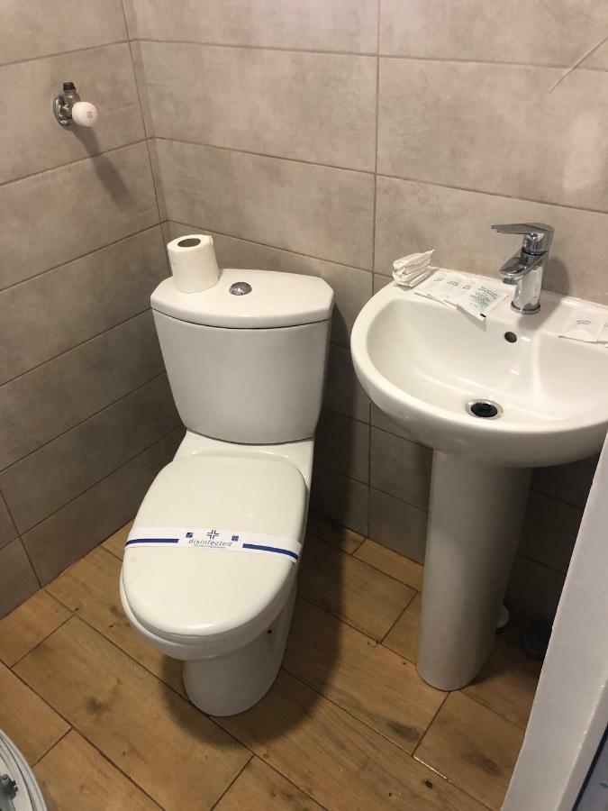 Gala Hotel Kamianets-Podilskyi Ngoại thất bức ảnh